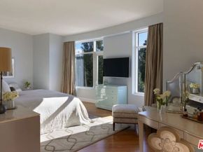 1 W Century Drive 4A, Los Angeles CA 90067