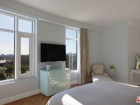 1 W Century Drive 4A, Los Angeles CA 90067