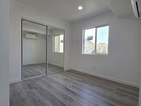 635 W 51st Street, Los Angeles CA 90037