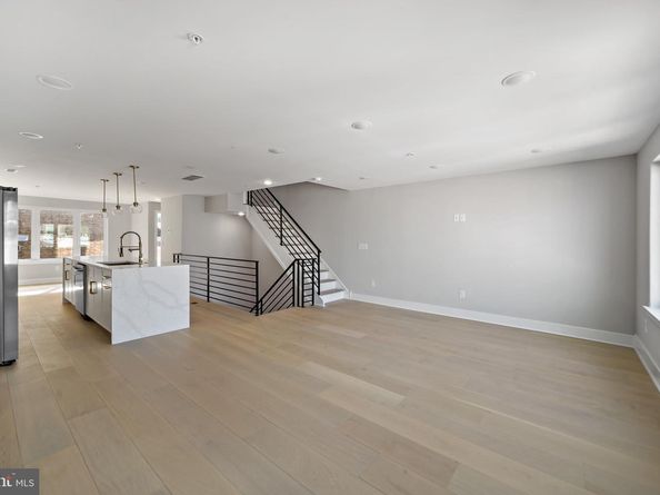1811 S Orianna St UNIT B, Philadelphia PA 19148