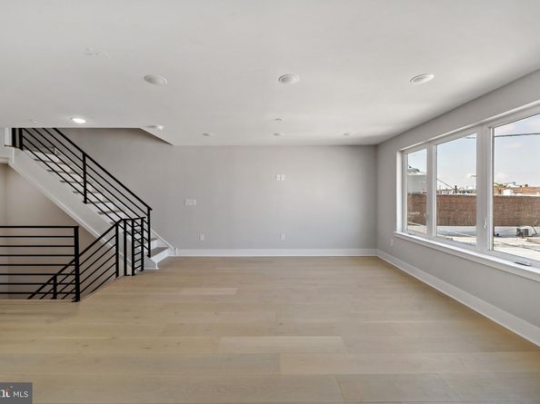 1811 S Orianna St UNIT B, Philadelphia PA 19148