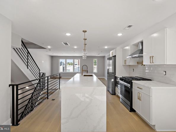 1811 S Orianna St UNIT B, Philadelphia PA 19148