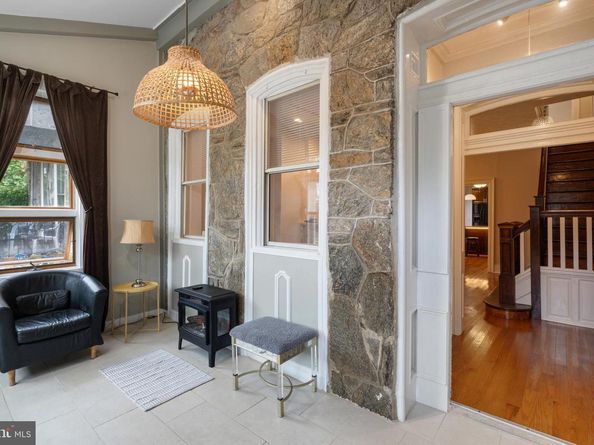 107 W Seymour Street, Philadelphia PA 19144