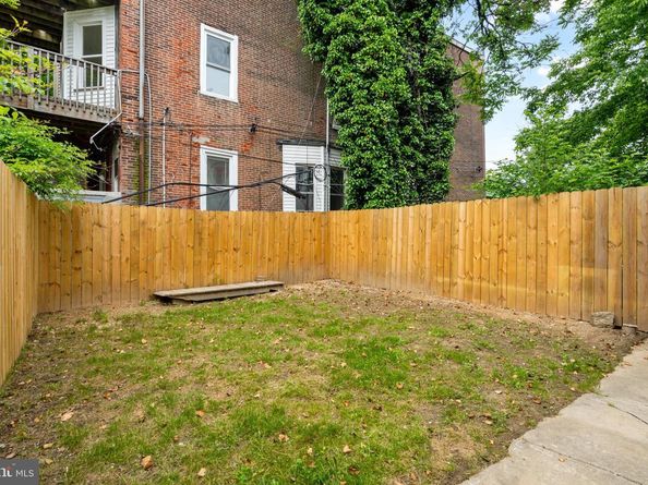 107 W Seymour Street, Philadelphia PA 19144