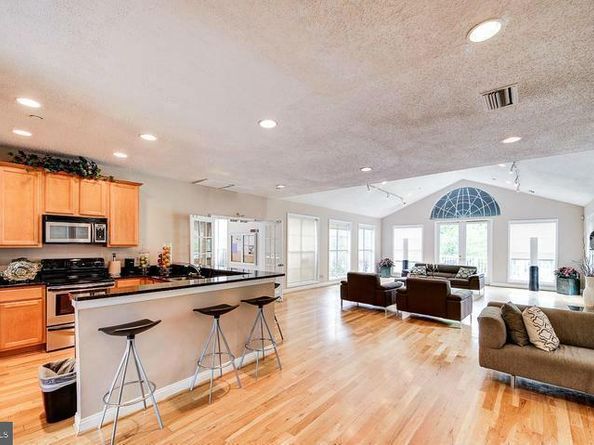 1541 Lincoln Way 201A, Mclean VA 22102