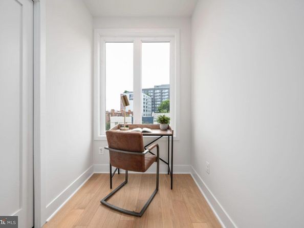 771 18TH Street NE B, Washington DC 20002