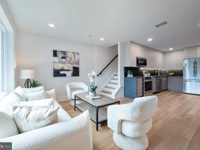 771 18TH Street NE B, Washington DC 20002