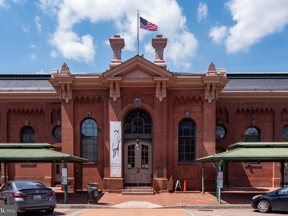 771 18TH Street NE B, Washington DC 20002