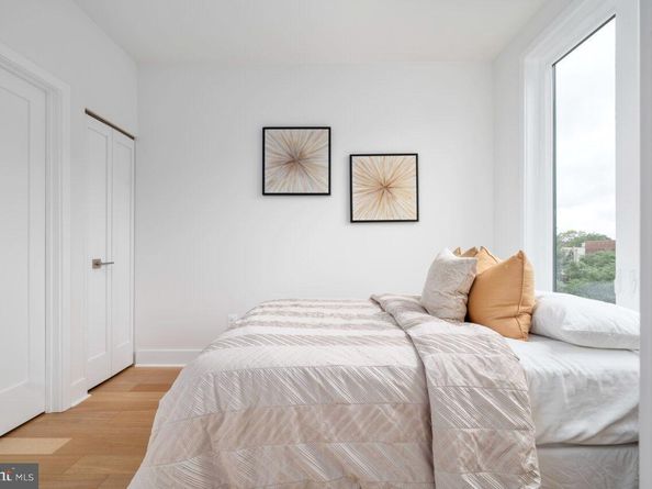 771 18TH Street NE B, Washington DC 20002