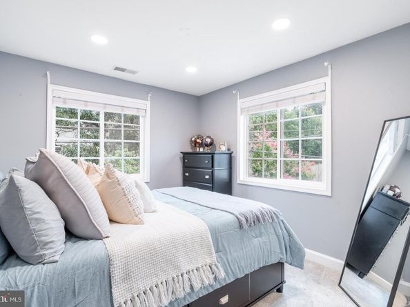 1657 N Van Dorn Street, Alexandria VA 22304