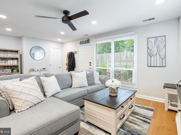 1657 N Van Dorn Street, Alexandria VA 22304