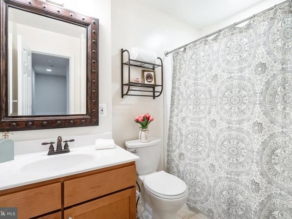 1657 N Van Dorn Street, Alexandria VA 22304