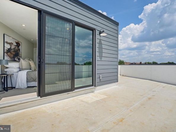 901 19TH Street NE PH2, Washington DC 20002