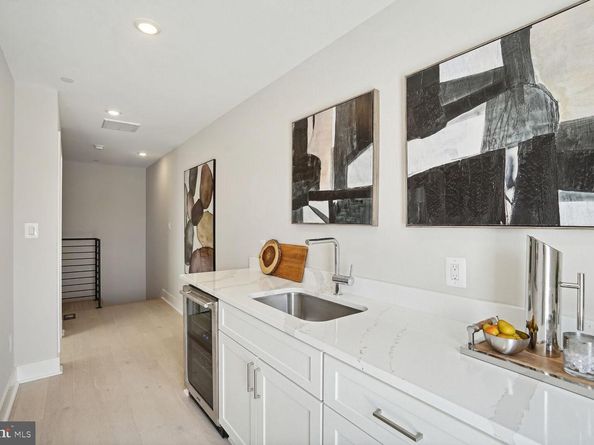 901 19TH Street NE PH2, Washington DC 20002