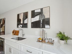 901 19TH Street NE PH2, Washington DC 20002