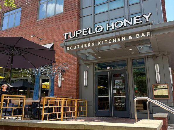 2220 Fairfax Drive 309, Arlington VA 22201
