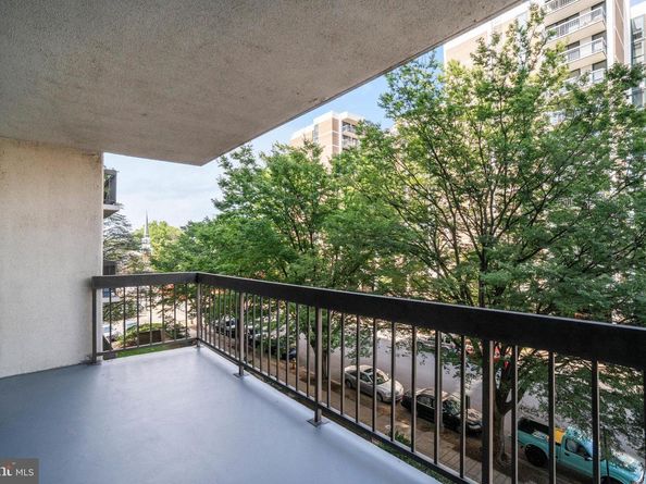 1016 S Wayne Street 406, Arlington VA 22204