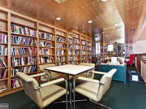1016 S Wayne Street 406, Arlington VA 22204