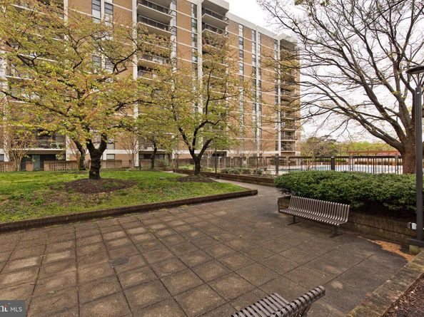 1016 S Wayne Street 406, Arlington VA 22204