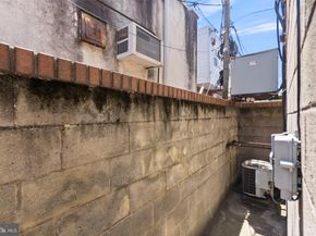 2401 S Opal Street, Philadelphia PA 19145