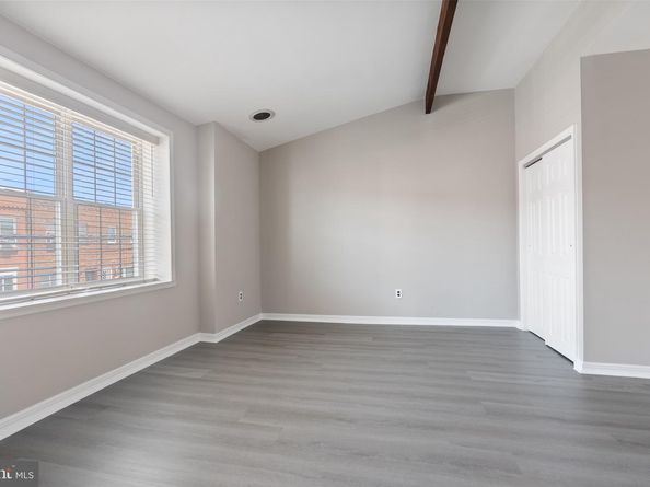2401 S Opal Street, Philadelphia PA 19145