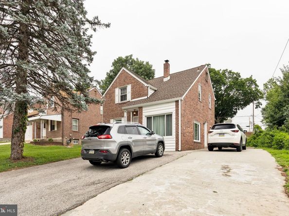 313 S Bishop Avenue, Secane PA 19018