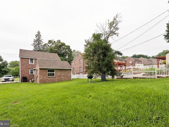 313 S Bishop Avenue, Secane PA 19018