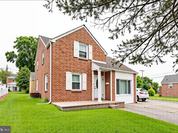 313 S Bishop Avenue, Secane PA 19018