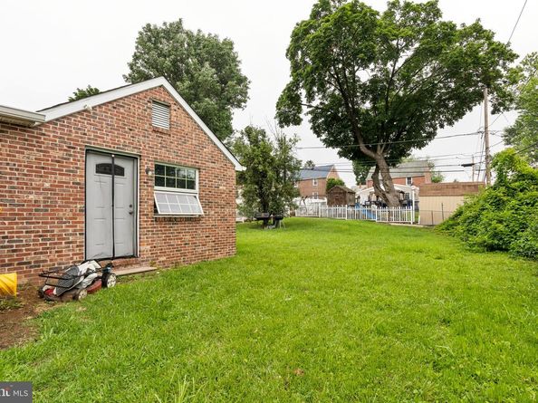 313 S Bishop Avenue, Secane PA 19018