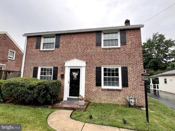 30 Wayne Avenue