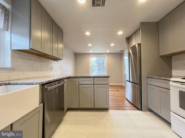 30 Wayne Avenue, Springfield PA 19064