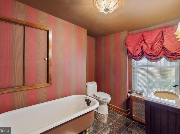 148 Vine Street, Philadelphia PA 19106