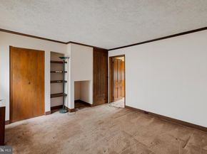 148 Vine Street, Philadelphia PA 19106
