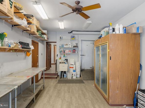 148 Vine Street, Philadelphia PA 19106