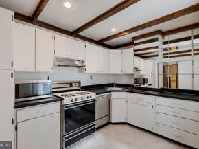 148 Vine Street, Philadelphia PA 19106