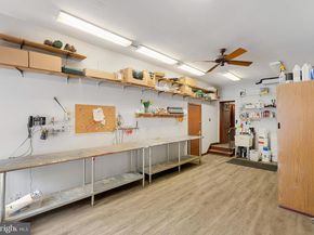 148 Vine Street, Philadelphia PA 19106