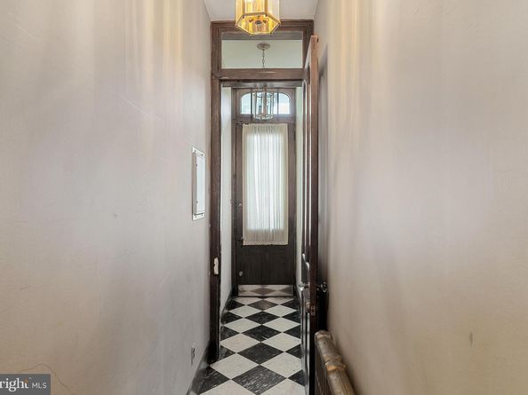 148 Vine Street, Philadelphia PA 19106