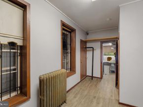 148 Vine Street, Philadelphia PA 19106