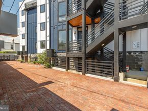 2305 Nicholson SE 404, Washington DC 20020