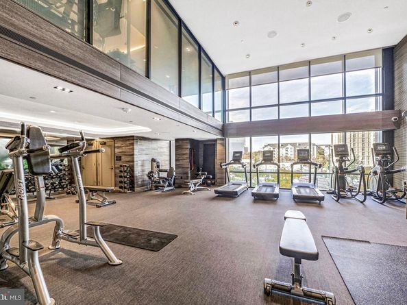 1781 N Pierce Street 303, Arlington VA 22209