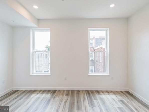 1526 W Seybert Street, Philadelphia PA 19121