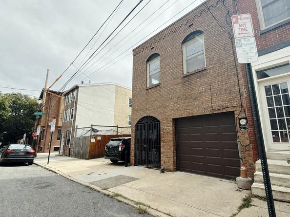 949 N Orianna Street, Philadelphia PA 19123