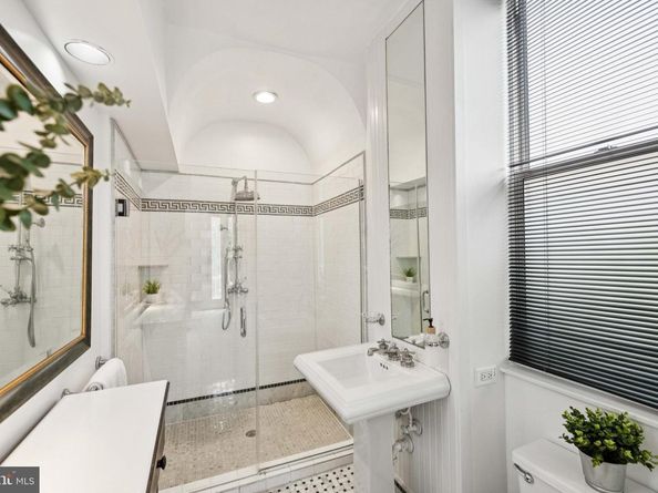 1827 Phelps Place NW, Washington DC 20008
