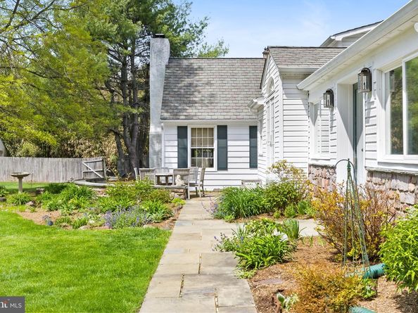 65 Covered Bridge Road, New Hope PA 18938