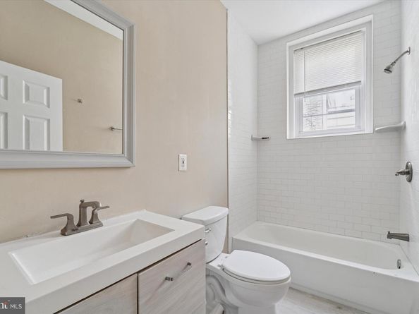 7018 Woodland Avenue, Philadelphia PA 19142
