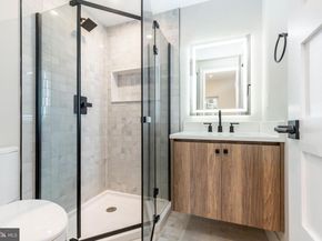 2433 W Seybert Street, Philadelphia PA 19121