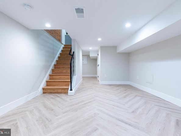 2433 W Seybert Street, Philadelphia PA 19121