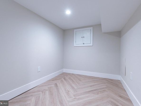 2433 W Seybert Street, Philadelphia PA 19121