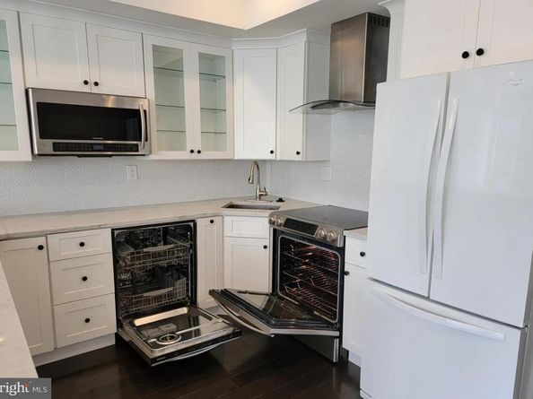 1219 Noble Street, Philadelphia PA 19123