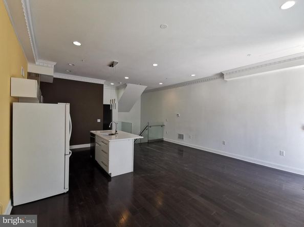 1219 Noble Street, Philadelphia PA 19123